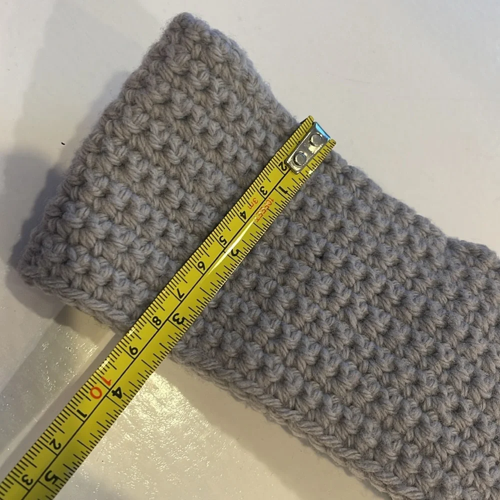 Hand knit headband
